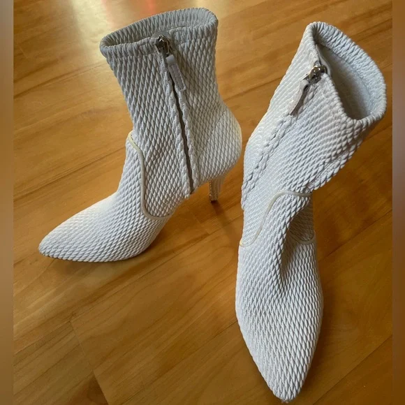 Alice + Olivia White Hedde Pointed Toe Bootie - Picture 5 of 12